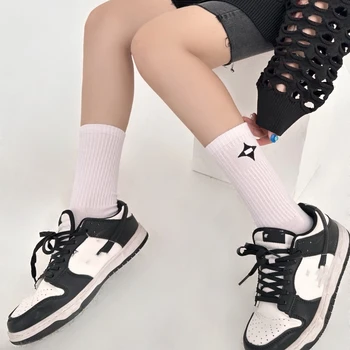 Новый модный бренд, Носки-трубки с вышивкой в виде четырех грив, Мужские и женские пары, Черные Белые однотонные хлопковые спортивные носки
